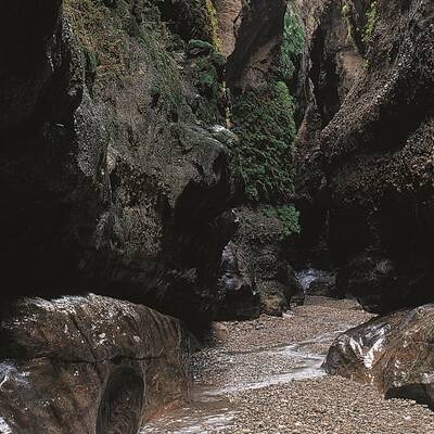 Zingan Cave
